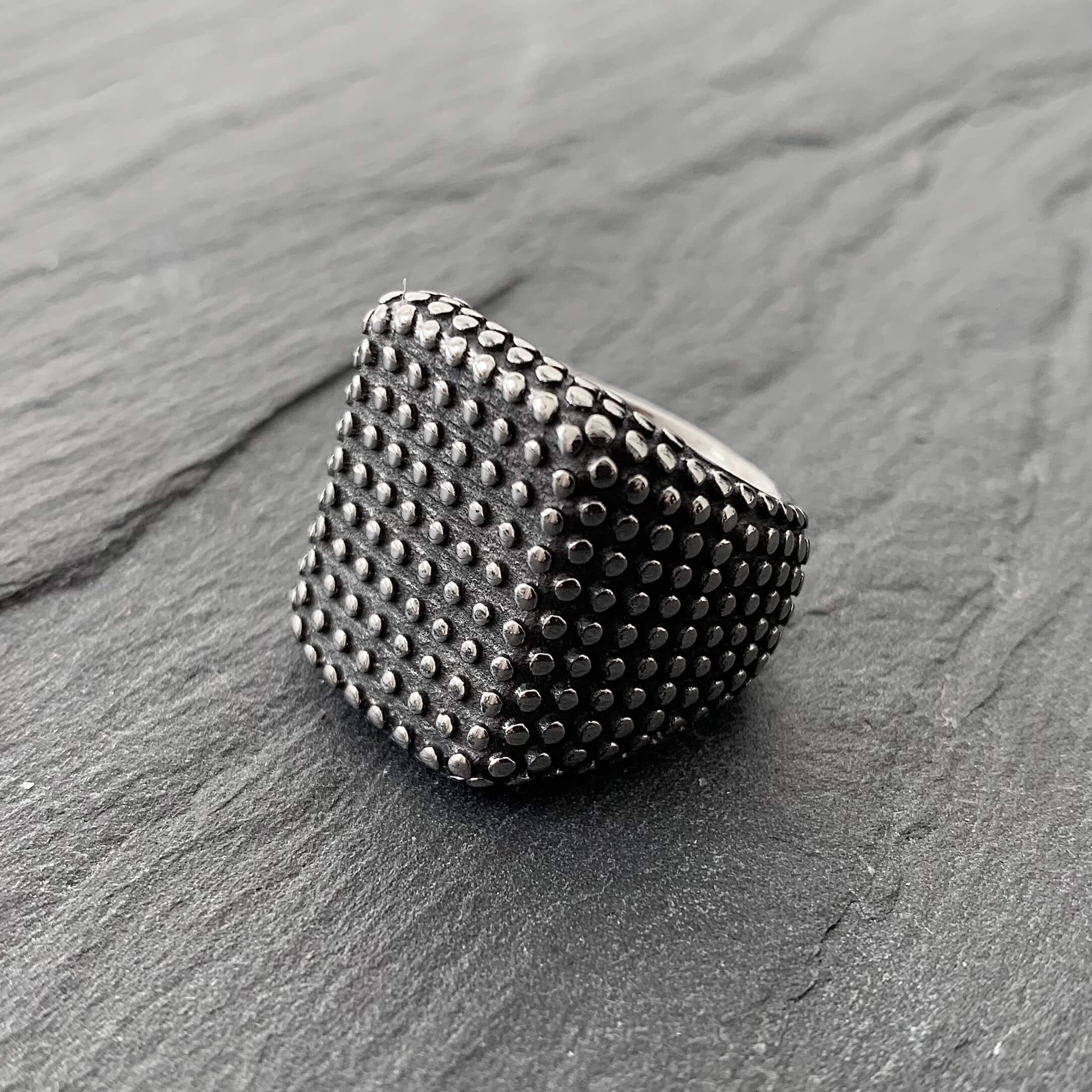 Dotted Ring – Shopgladius