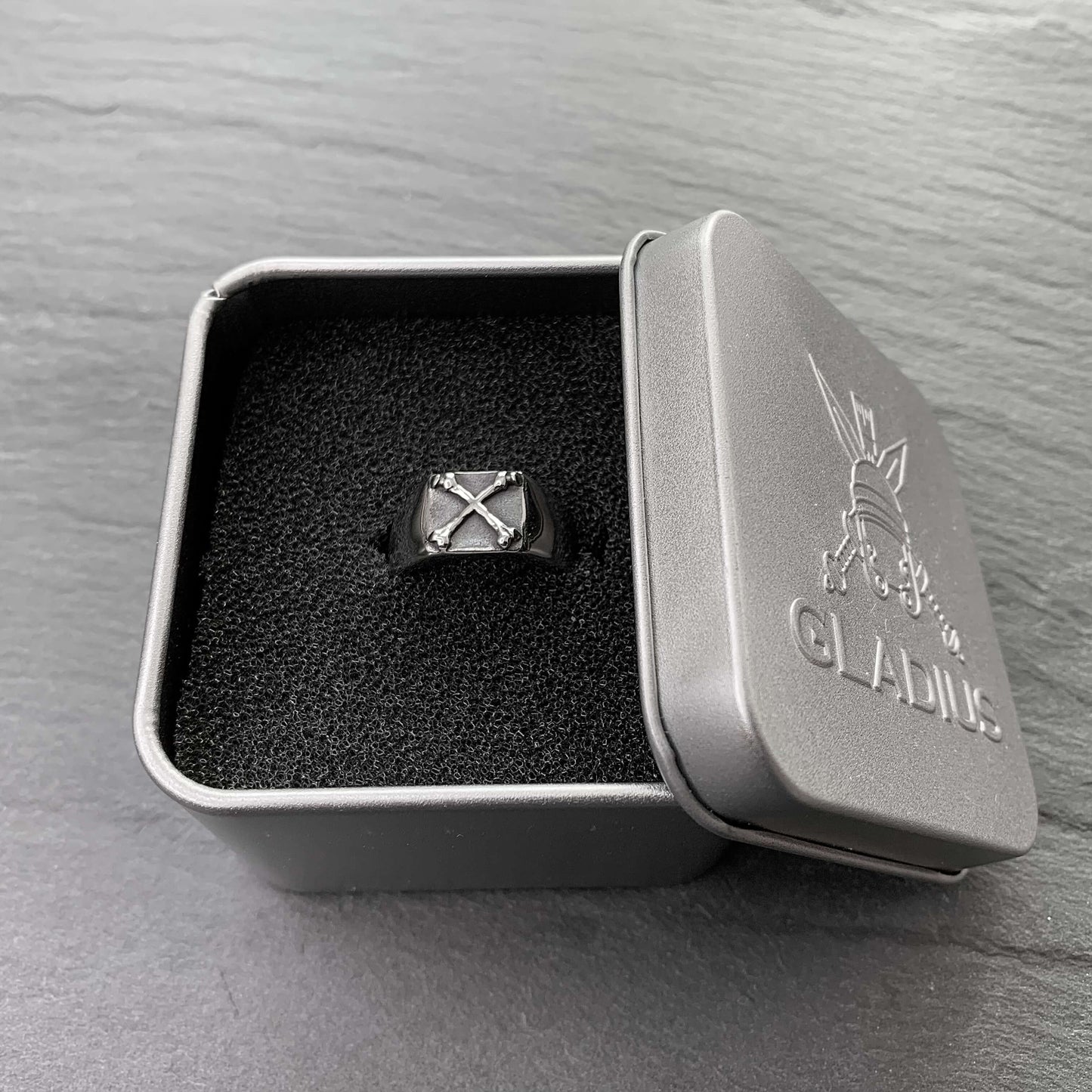 Crossbones Ring