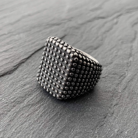 Dotted  Ring